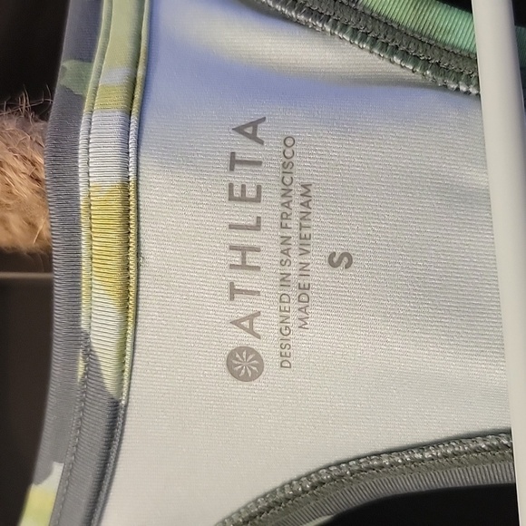 Athleta tank top - Picture 3 of 4